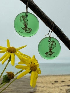 Stone Arrow glass fantail disc